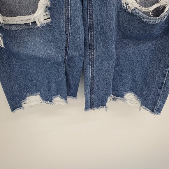 Vanilla Star Womens 20W Blue Distressed Ripped Cropped Jeans Raw Hem Denim - Picture 4 of 14